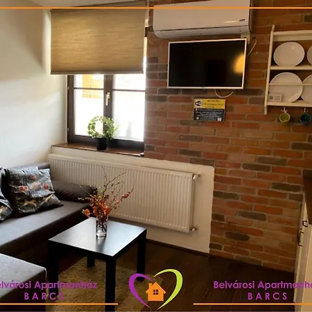 Апартаменты Belvarosi Apartmanhaz Barcs